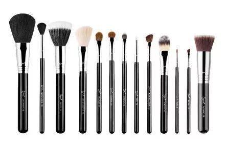 新手該怎么買(mǎi)化妝刷?