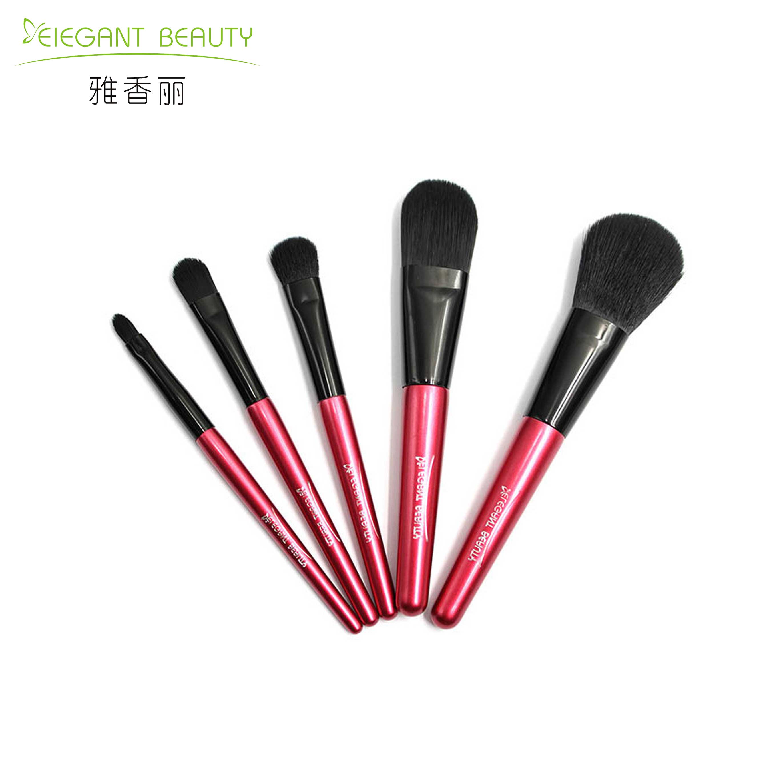 為什么專(zhuān)業(yè)化妝師更傾向于使用定制的成套化妝刷?