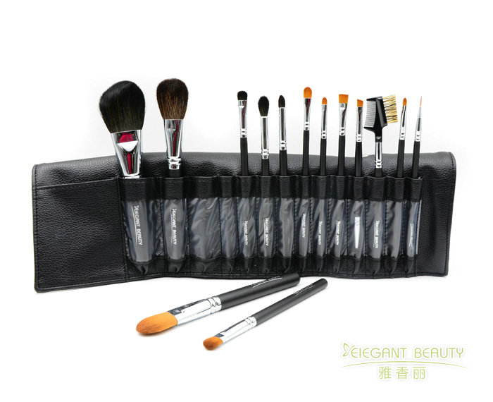 化妝刷套裝中包含哪些基本款式?