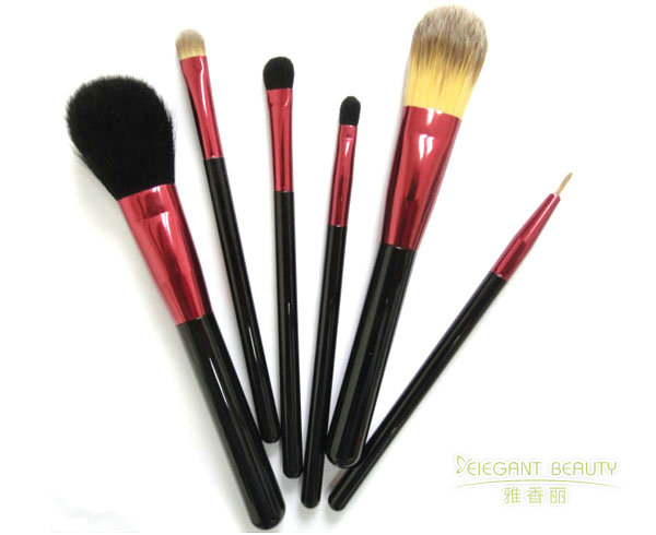 定制化妝刷套裝需要多長時間?